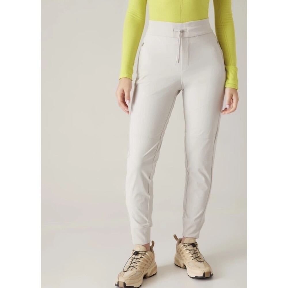 Athleta 10 (M MEDIUM) Headlands Hybrid Trek Jogger Birch Grey Hiking Pants